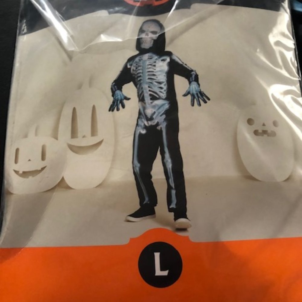 NWT Halloween Skeleton Costume
